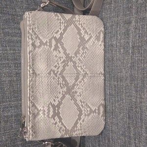 EUC Thirty one crossbody